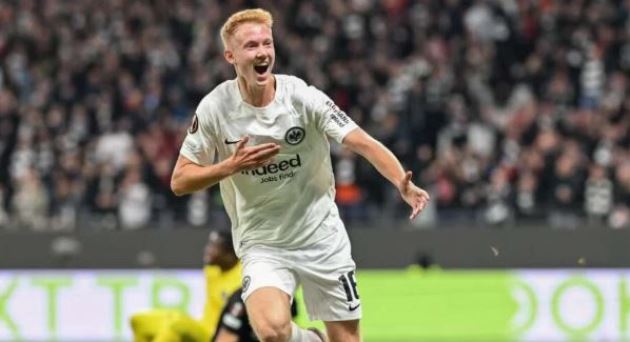 Hugo Larsson là mục tiêu tiếp theo của MU. Ảnh: Getty Images.