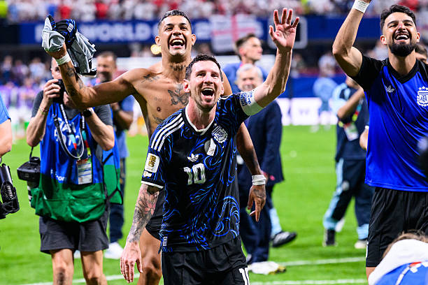 Nam Mỹ (Argentina) và châu Âu (Tây Ban Nha) sẽ tiếp tục tranh chức vô địch World Cup. Ảnh: Getty Images