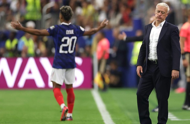 Deschamps không thể kết thúc triều đại dẫn dắt ĐT Pháp bằng vinh quang World Cup. (Ảnh: Getty Images)