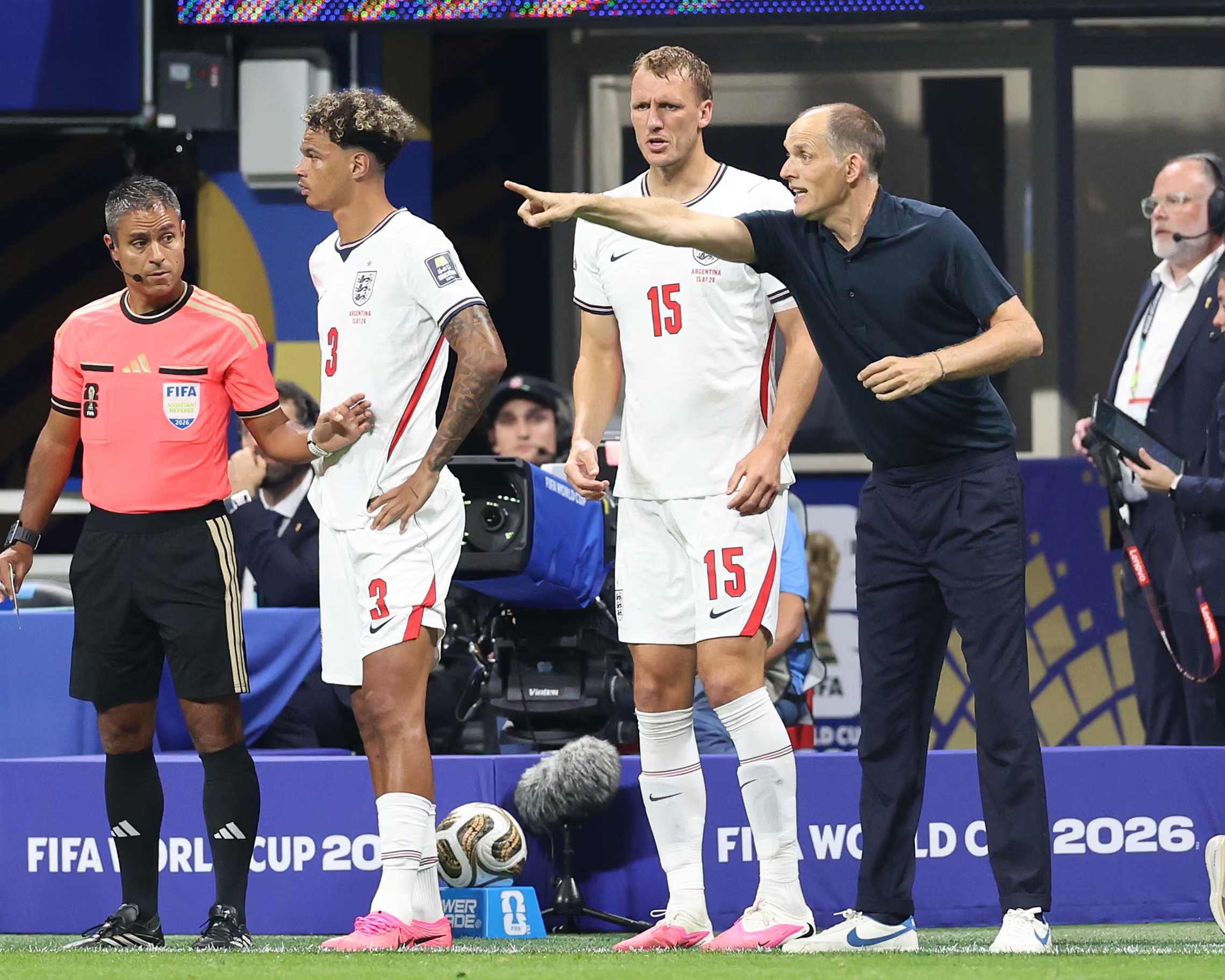 FA vẫn tìm phép màu thay vì xây nền móng. Ảnh: Getty Images.