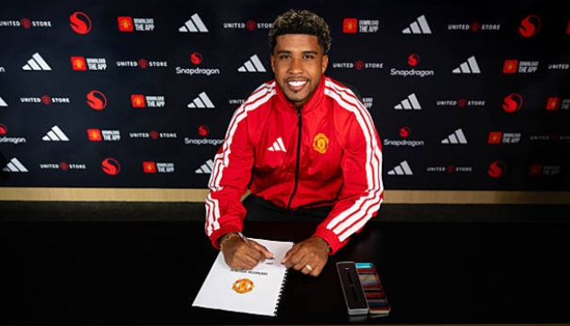 Andrey Santos, tân binh của Man United cập bến từ Chelsea. (Ảnh: Getty Images)