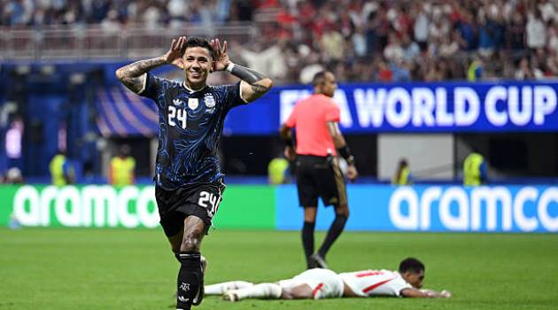 Ảnh bài viết Enzo Fernandez vội xóa bài đăng trêu chọc CĐV nước Anh