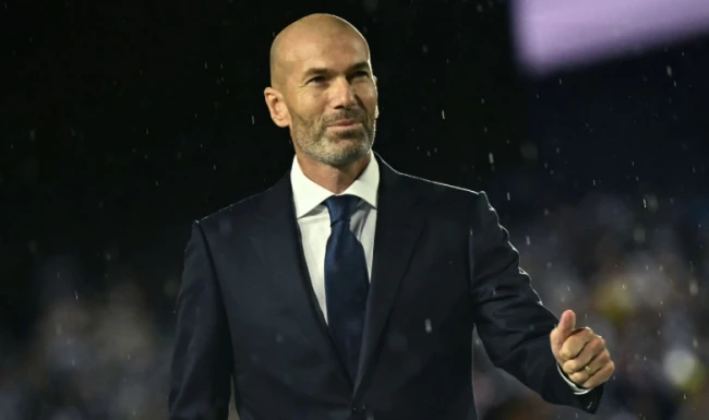 Zidane chuẩn bị dẫn dắt tuyển Pháp. Ảnh: Getty Images.