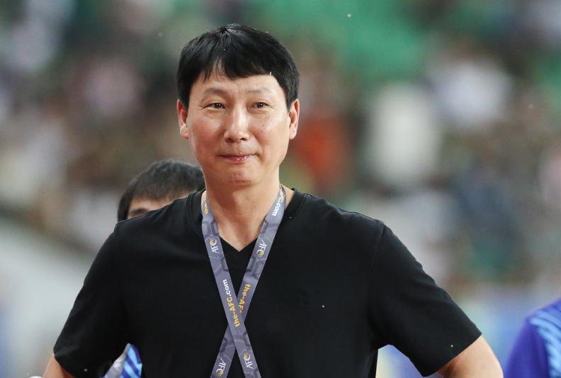 Ảnh bài viết HLV Kim Sang-sik muốn cùng tuyển Việt Nam dự World Cup