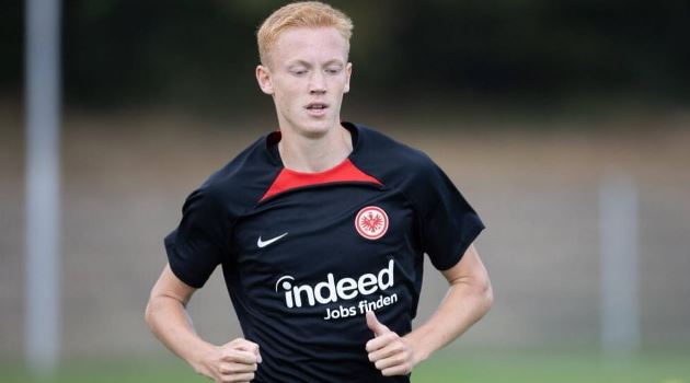 Ảnh bài viết Frankfurt đòi MU 43 triệu bảng cho Hugo Larsson