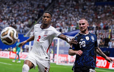 Ảnh bài viết Arsenal chuẩn bị đưa ra lời đề nghị mua Konsa
