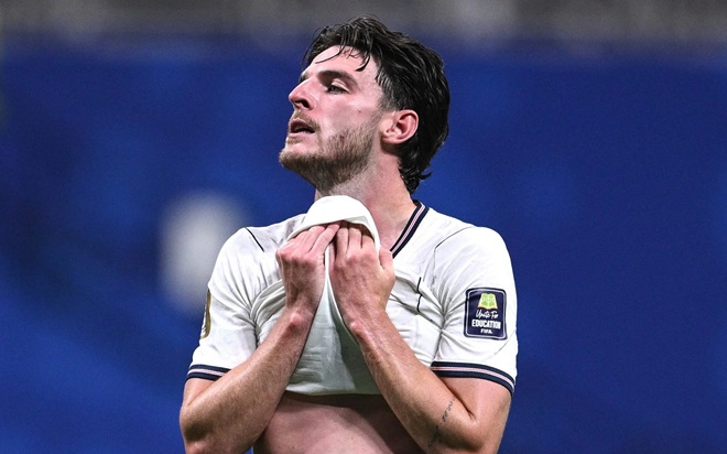 Rice đã nén đau đá World Cup. Ảnh: Getty.
