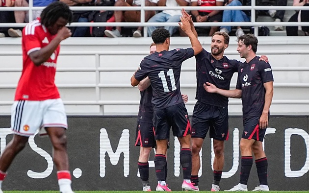 Ảnh bài viết Man United thua sốc Wrexham trong ngày Andrey Santos ra mắt