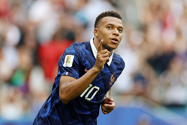 Ảnh bài viết Chấm điểm tuyển Pháp: Mbappe xứng danh đầu tàu của "Les Bleus"