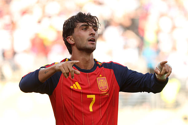 Ảnh bài viết Chấm điểm tuyển Tây Ban Nha: Người hùng Ferran Torres