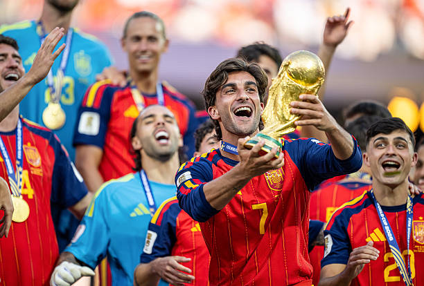 Ảnh bài viết Tây Ban Nha vô địch World Cup bằng bóng đá tấn công