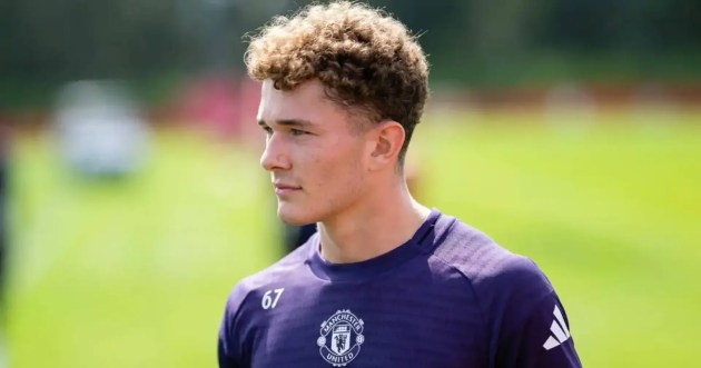 Jacob Devaney có thể là giải pháp phù hợp của Carrick để vá hàng thủ Quỷ đỏ. Ảnh: Getty.