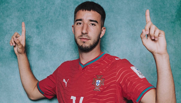 Ảnh bài viết 3 mục tiêu tiềm năng để Man United thay Lisandro Martinez