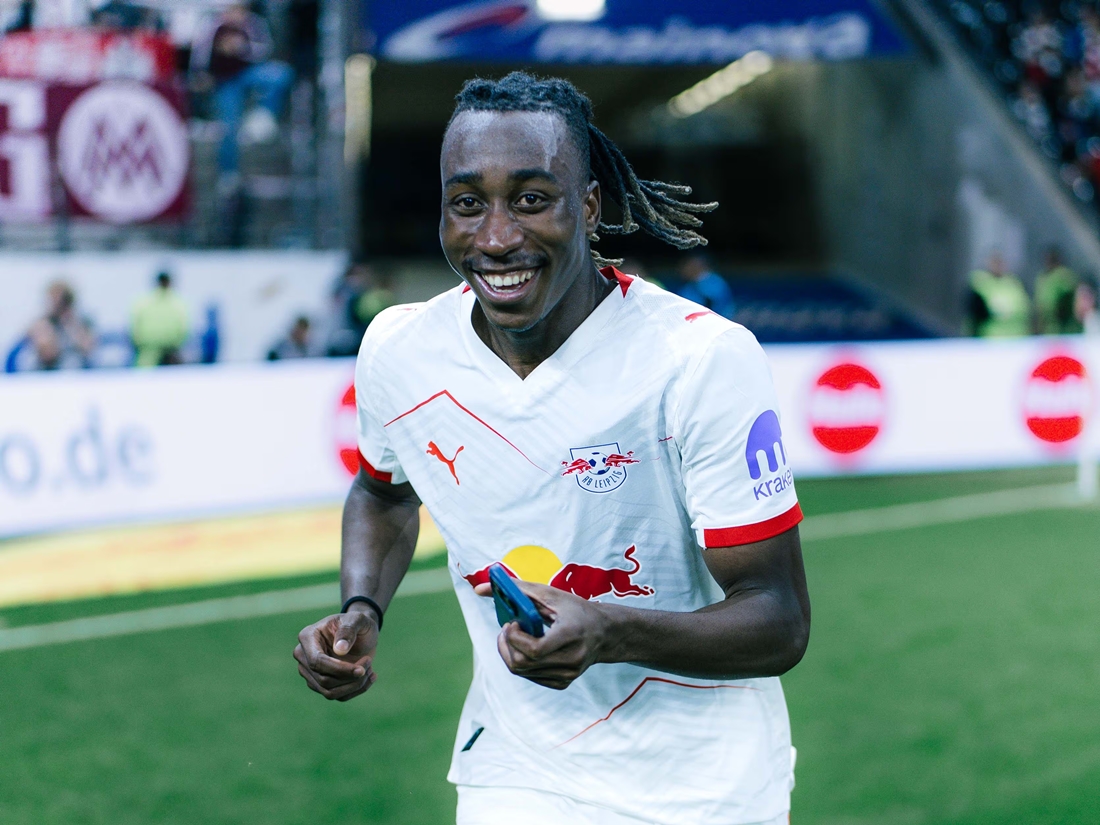 Ảnh bài viết Yan Diomande khước từ Ngoại hạng Anh để chọn gia nhập PSG