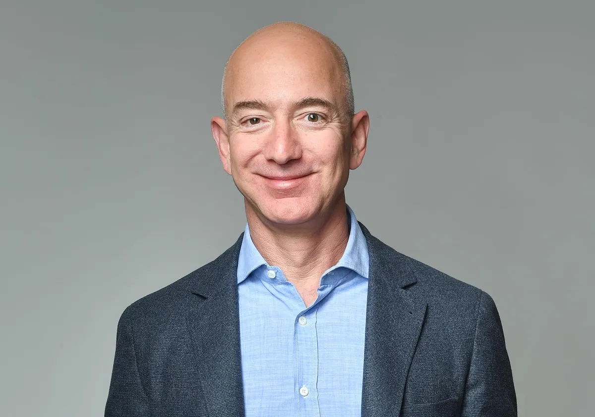 Ảnh bài viết Jeff Bezos bắt tay liên minh mua cổ phần Liverpool