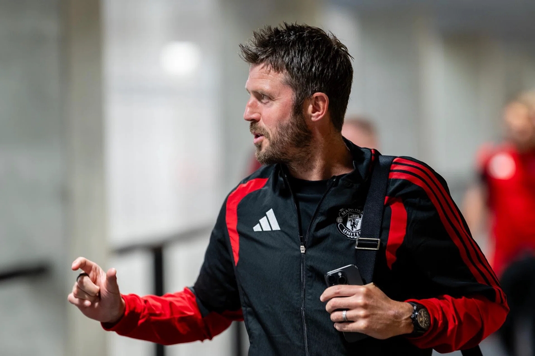 Ảnh bài viết Carrick đang đi lại vết xe đổ của Ten Hag tại Man Utd