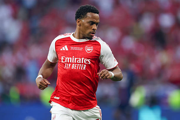 Ảnh bài viết Timber tiến gần ngày tái xuất trong màu áo Arsenal