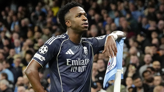 Ảnh bài viết Mikel Arteta mạnh tay thay máu hành lang cánh trái của Arsenal