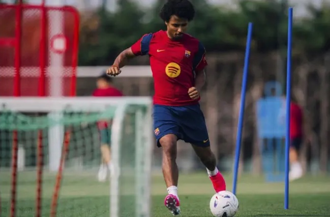 Ảnh bài viết Barca tìm vinh quang từ công thức mang tên Dortmund