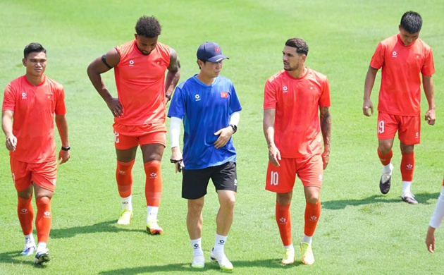 Ảnh bài viết Đỗ Hoàng Hên rực sáng tại ASEAN Cup với đẳng cấp Barcelona
