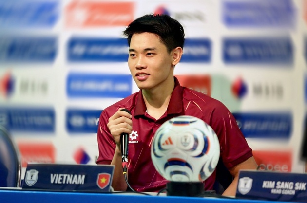 Ảnh bài viết Đình Bắc hụt ngôi đầu Vua phá lưới vì luật cũ AFF Cup