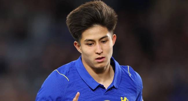 Satpaev mở tỷ số cho Chelsea. Ảnh: Getty.