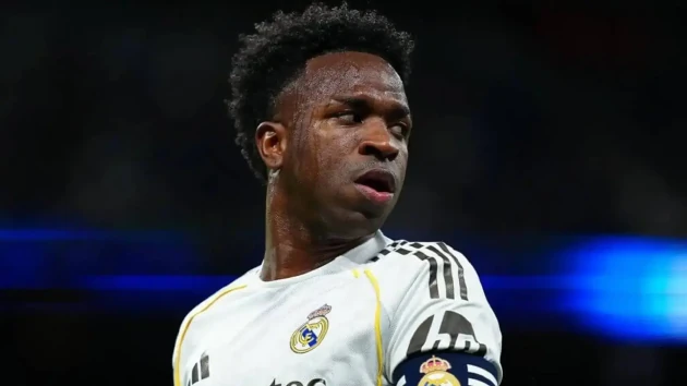 Ảnh bài viết Real cự tuyệt yêu sách lương, Arsenal rộng cửa đón Vinicius