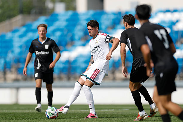 Fede Valverde nổi bật nơi tuyến giữa Real. Ảnh: Getty Images.