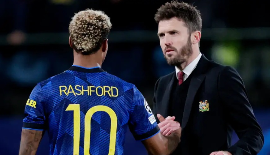 Ảnh bài viết Michael Carrick là chiếc phao cứu sinh cho sự nghiệp Rashford