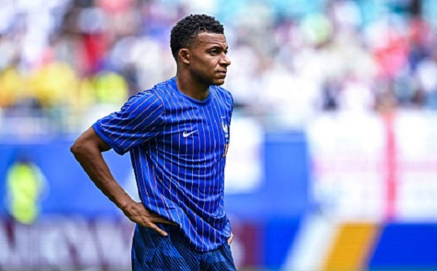 Cách sử dụng Mbappe của Zidane đang được báo chí tò mò. Ảnh: Getty.