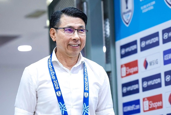 HLV Tan Cheng Hoe đang l&agrave;m tốt nhiệm vụ. Ảnh: LĐBĐ Malaysia.