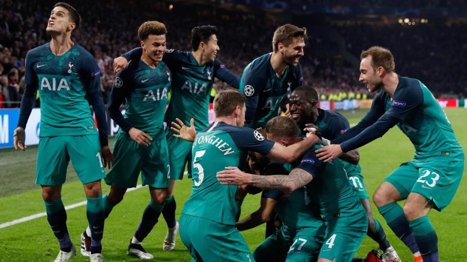 Bước ngoặt thay đổi to&agrave;n diện c&aacute;c trận knock-out ch&acirc;u &Acirc;u. Ảnh: UEFA.