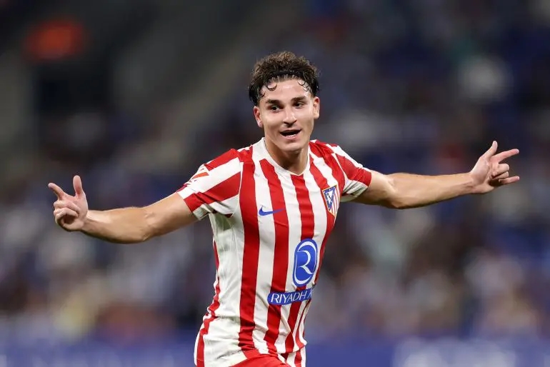 Ảnh bài viết Atletico kiên quyết không bán Alvarez cho Barca, cơ hội cho Arsenal