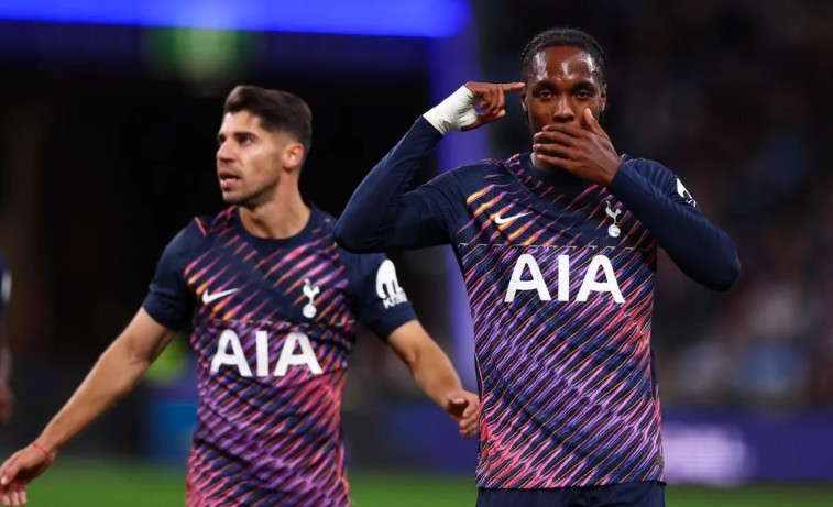 Ảnh bài viết Mathys Tel ghi bàn, Tottenham vượt qua Sydney FC sau loạt luân lưu