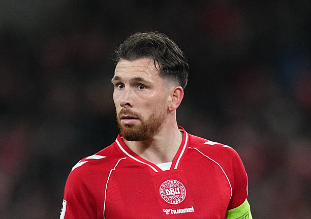 Ảnh bài viết Ruben Amorim thúc giục AC Milan chiêu mộ Hojbjerg