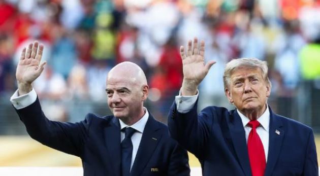 Chủ tịch FIFA Gianni Infantino đang gây tranh cãi với quyết định bán cổ phần World Cup. Ảnh: Getty Images.
