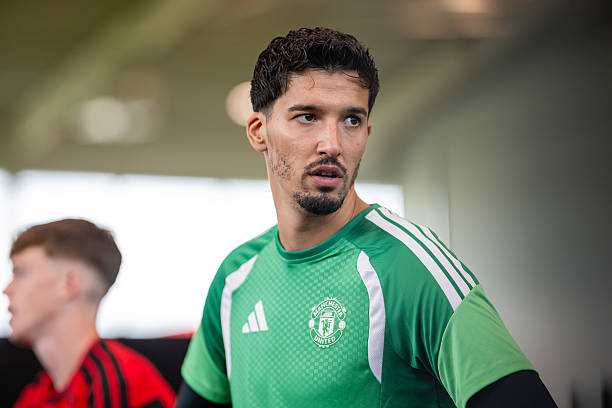 Ảnh bài viết Altay Bayindir đàm phán rời Man Utd ngay trong hè này