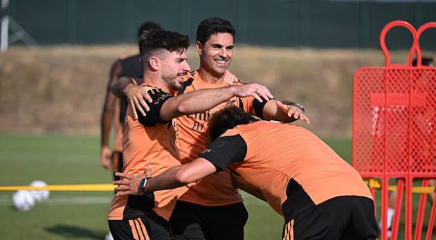 Ảnh bài viết Arsenal nhắm Vinicius, Merson cảnh báo cả Ngoại hạng Anh