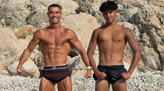 Ảnh bài viết Ronaldo đọ cơ bắp cùng con trai 16 tuổi tại Mallorca