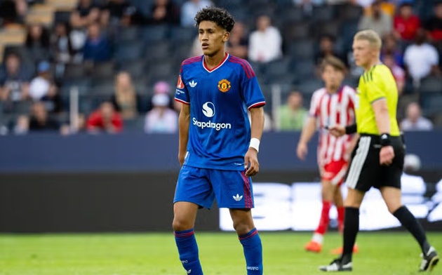 Ảnh bài viết JJ Gabriel trở thành cầu thủ trẻ nhất lịch sử Man Utd