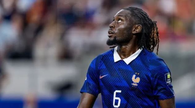 Ảnh bài viết Evra khuyên Arsenal cướp Manu Kone ngay trước mặt MU
