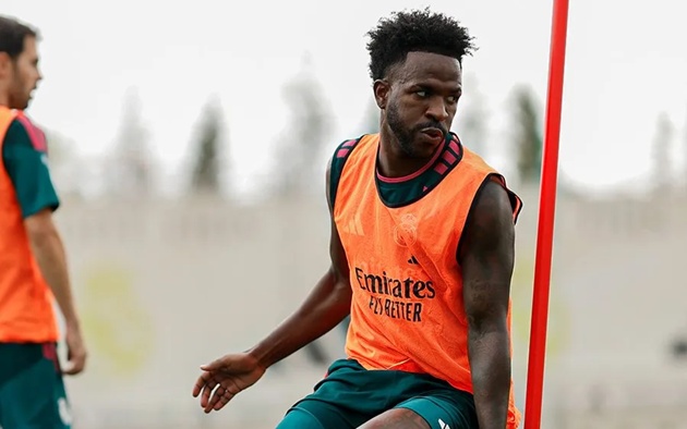 Ảnh bài viết Vinicius trở lại tập luyện cùng Real Madrid khi được Arsenal tiếp cận