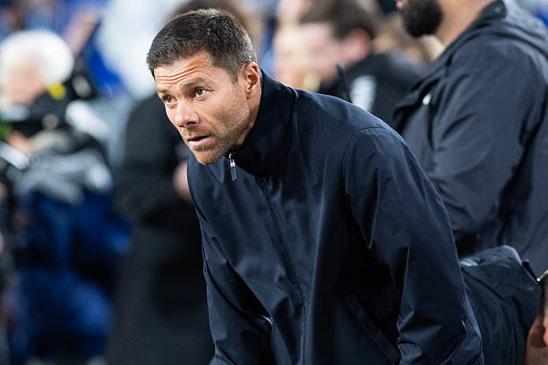 Xabi Alonso đang hướng c&aacute;c học tr&ograve; đến sự ổn định. Ảnh: Getty Images