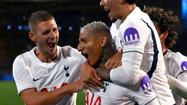 Richarlison chưa đủ khả năng dẫn dắt h&agrave;ng c&ocirc;ng Spurs. (Ảnh: Goal)