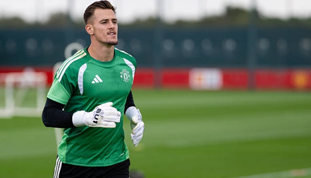 Ảnh bài viết Cài điều khoản mua lại, Man Utd bán đứt thủ môn Vitek cho Boro