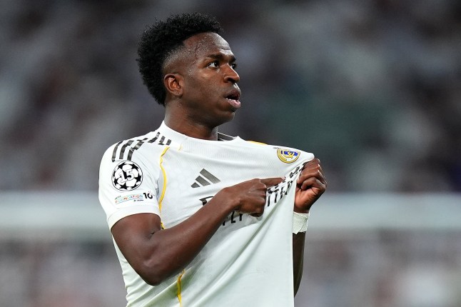 Ảnh bài viết Carragher vạch trần sự thật vụ Vinicius đến Arsenal