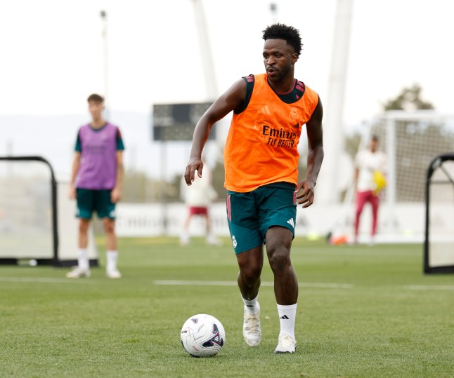 Ảnh bài viết Giữa tin đồn đến Arsenal, Vinicius hé lộ cuộc trò chuyện với Mourinho