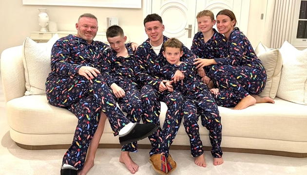 Ảnh bài viết Coleen Rooney bảo vệ các con trước chỉ trích ăn bám gia đình