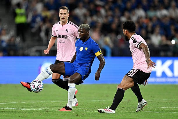 Ảnh bài viết Chelsea 0-0 Juventus: Danny Welbeck nỗ lực dứt điểm