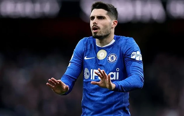 Chelsea có thể mất Pedro Neto vì tác động chuyển nhượng từ Tottenham. Ảnh: Getty Images
